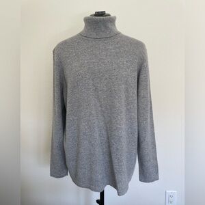 100% Cashmere Turtleneck Sweater
